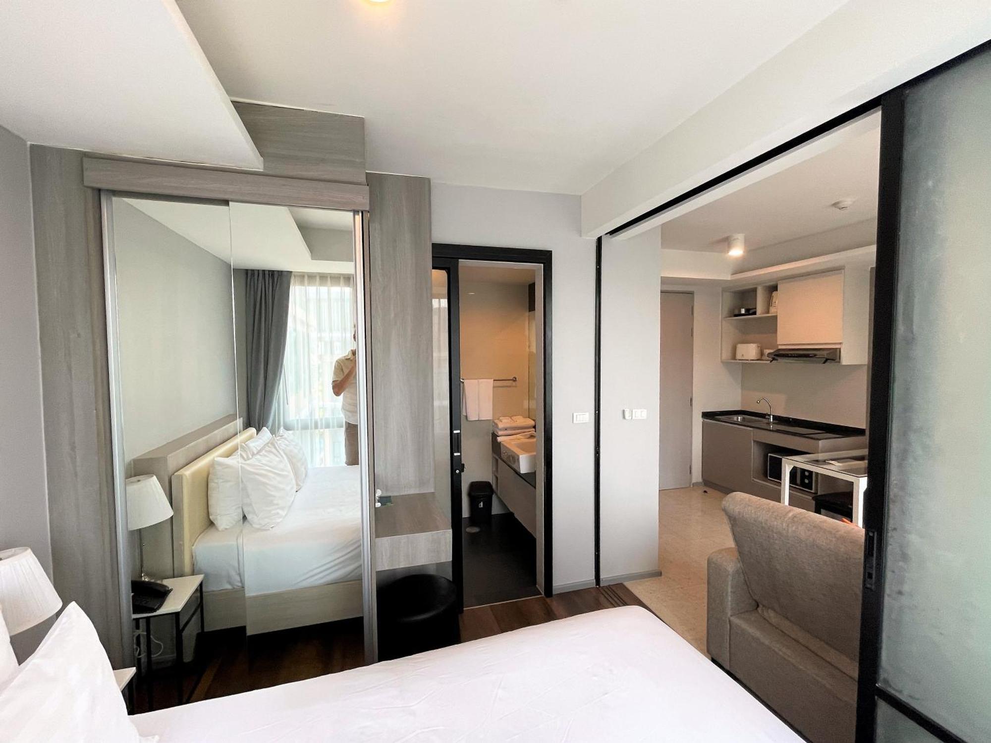 6Th Avenue Surin By Lofty Apartamento Quarto foto